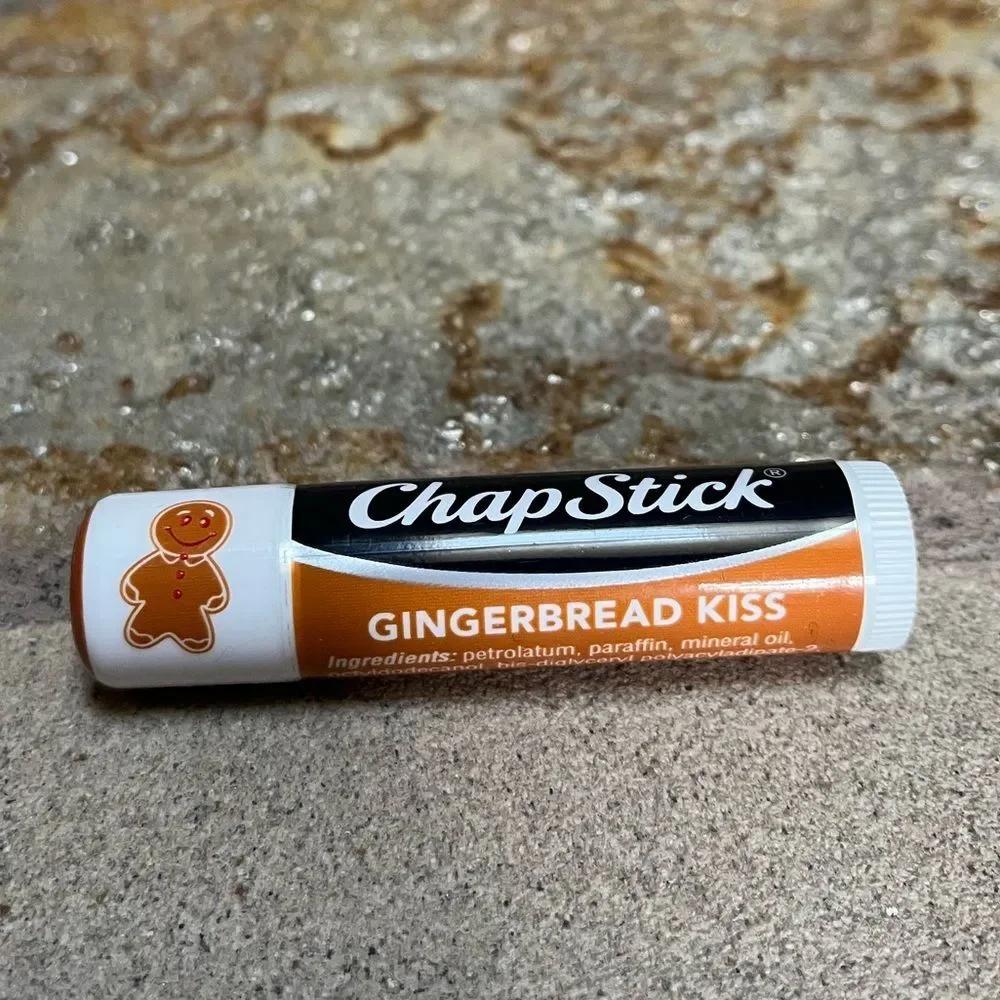 RARE Discontinued Sealed Chapstick Gingerbread Kiss NWT Holiday Christmas htf